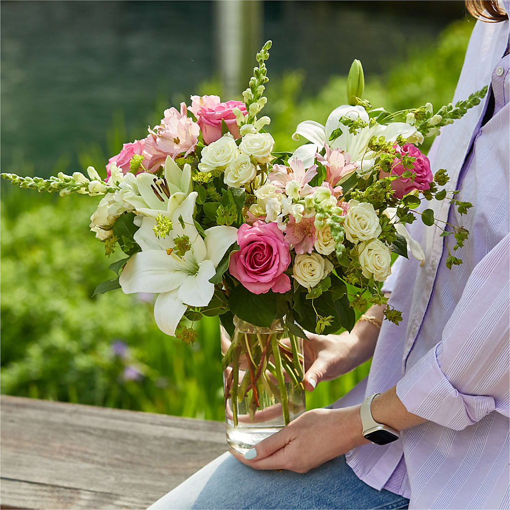 Fondly Bouquet –  Hirzel Brothers Greenhouse, Toledo OH