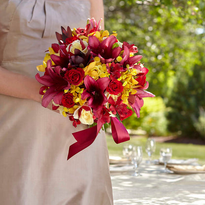 Sunningdale Bouquet –  Hirzel Brothers Greenhouse, Toledo OH